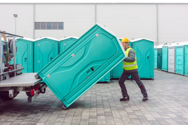 Best Portable bathroom rental  in Roseau, MN